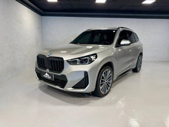 BMW X1 2.0 16V TURBO GASOLINA SDRIVE20I M SPORT STEPTRONIC BMW X1 2.0 16V TURBO GASOLINA SDRIVE20I M SPORT STEPTRONIC